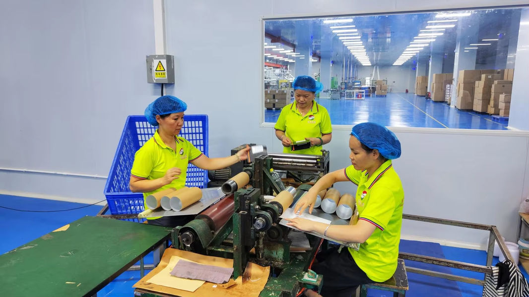 Guangzhou Huihua Packaging Products Co,.LTD Hersteller Produktionslinie
